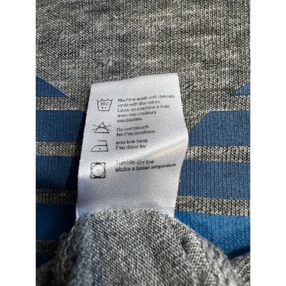 Chaser Heart Graphic Backless Open Back Tee Size M - Picture 6 of 6